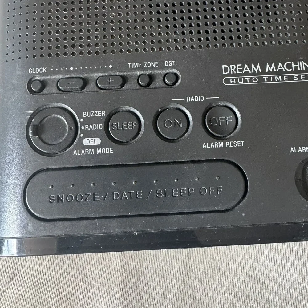 Alarm Clock Radio Sony Dream Machine CF-C218 AM FM Snooze Date Tested Working